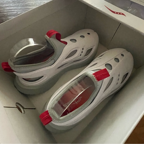 The TOMBOGO™ x Saucony Butterfly - Picture 8 of 10